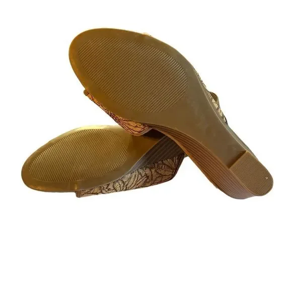 Ann Taylor Factory Slide on Sandals Offset style  2” wedge Floral tone on tone - Picture 2 of 5